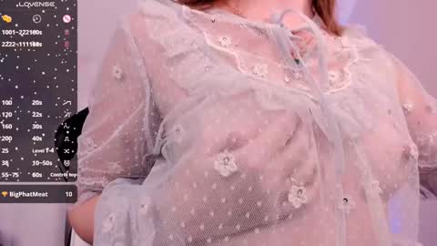 Snapshot of chloe_jeense chatting on 02.06.25 Chloe online show from 02.06.25