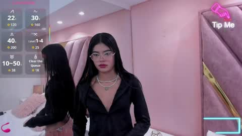 Chloe online show from 04.14.26