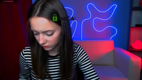 chloe_ley online show from 03.09.26