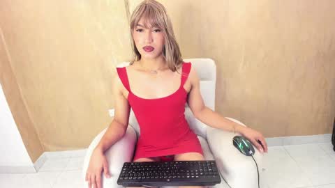 chloe_luxury online show from 05.12.26