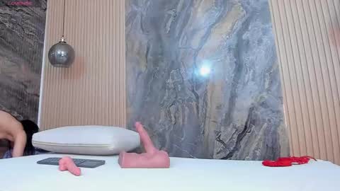 Snapshot of chloe_murray chatting on 09.25.25 CHLOE online show from 09.25.25