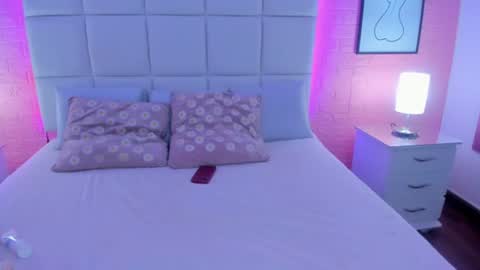 Snapshot of chloe_parker_ chatting on 06.27.26 cloe online show from 06.27.26