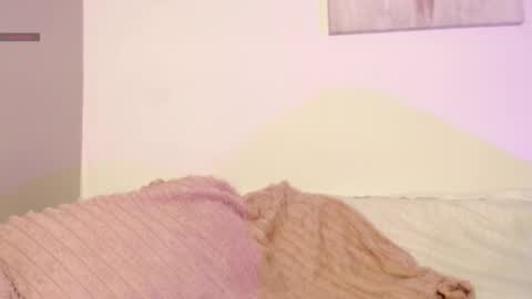 Snapshot of chloe_peach_ chatting on 03.25.26 chloe_peach_ online show from 03.25.26