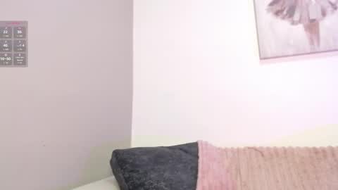 Snapshot of chloe_peach_ chatting on 03.26.26 chloe_peach_ online show from 03.26.26