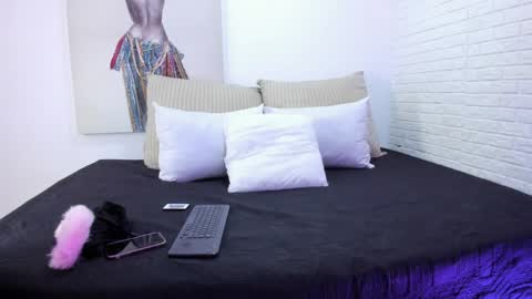 CHLOE online show from 04.08.26