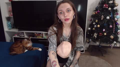 Chloe online show from 12.24.24