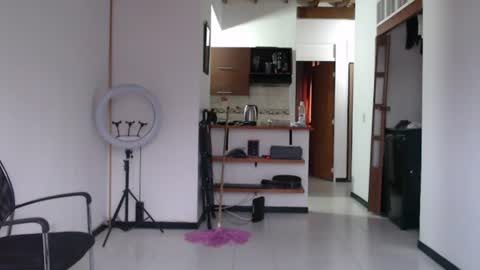 Snapshot of chloe_vahos chatting on 06.23.26 Chloe online show from 06.23.26