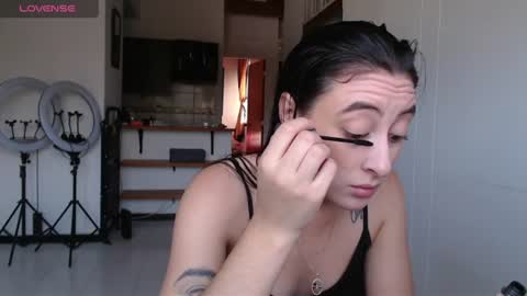 Snapshot of chloe_vahos chatting on 07.16.26 Chloe online show from 07.16.26