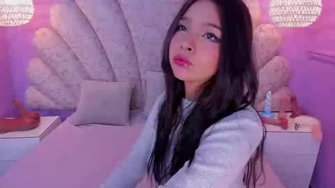   online show from 03.05.25