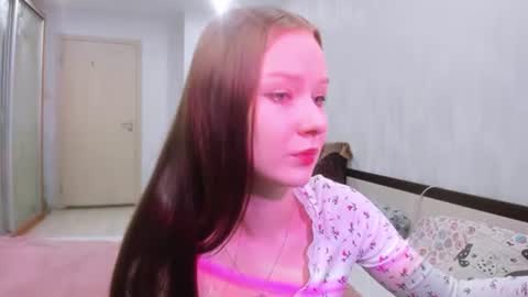 Snapshot of chloe_wifey chatting on 11.15.25 chloe wifey online show from 11.15.25