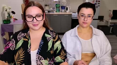 Eva and Sandra online show from 02.22.26