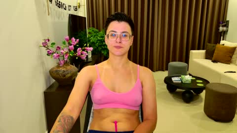 Eva and Sandra online show from 05.05.26