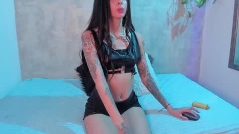 Snapshot of chloeaddamss chatting on 12.16.24 3 online show from 12.16.24