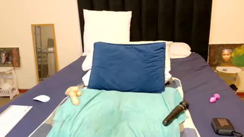 Snapshot of chloechrome chatting on 02.05.26 Chloe Chrome online show from 02.05.26