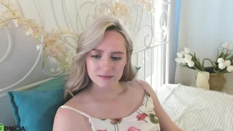 Chloe Deccker online show from 06.05.26