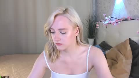 Chloe Deccker online show from 06.25.26