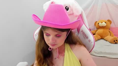 Snapshot of chloehalses chatting on 06.30.26 ChloeHalses online show from 06.30.26