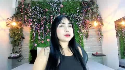 Chloe online show from 12.01.25