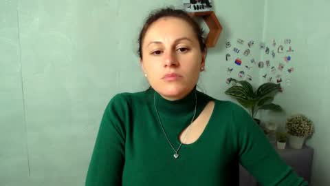 Snapshot of chloejill_ chatting on 10.07.25 Chloe online show from 10.07.25