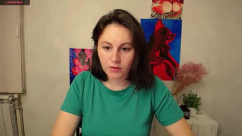 Snapshot of chloejill_ chatting on 10.16.25 Chloe online show from 10.16.25