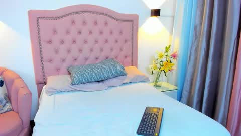 chloekey online show from 03.13.26