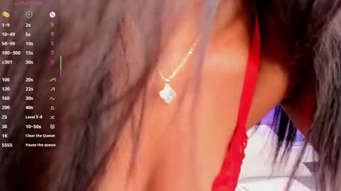 CHLOE  online show from 11.08.25