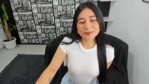 ChloeTurner  online show from 02.04.25