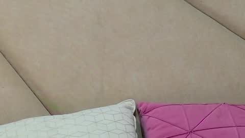 Snapshot of chloevee chatting on 11.23.25 Chloe Vee online show from 11.23.25