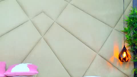 Chloe Vee online show from 07.25.26