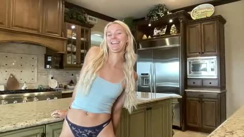 Chloe Babe online show from 04.02.26