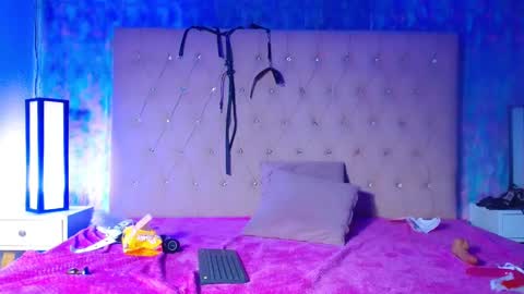 chlooe_zoe online show from 02.13.25