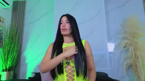 Snapshot of chlooee_ chatting on 05.04.26 Chlooe online show from 05.04.26