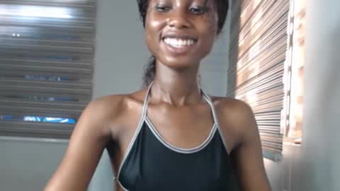 choco_petitqueen online show from 12.14.25