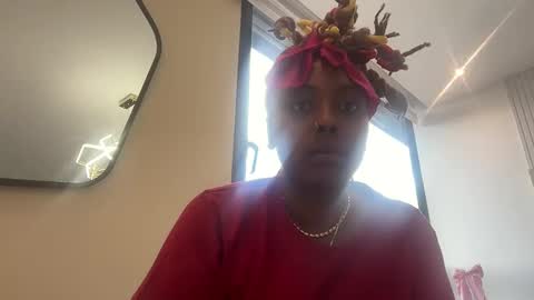 ChocolateCakeQueen online show from 12.20.24