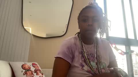 ChocolateCakeQueen online show from 12.21.24
