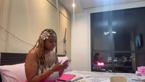 ChocolateCakeQueen online show from 01.16.25