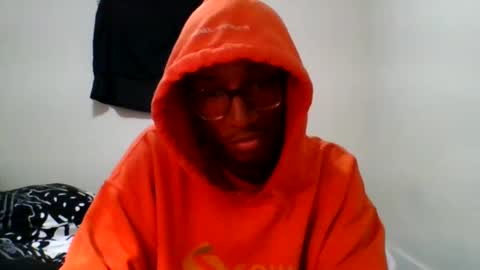 Snapshot of chocolatinhermoso chatting on 12.17.24 Chocolatinhermoso online show from 12.17.24