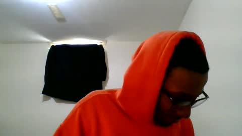 Snapshot of chocolatinhermoso chatting on 01.10.25 Chocolatinhermoso online show from 01.10.25