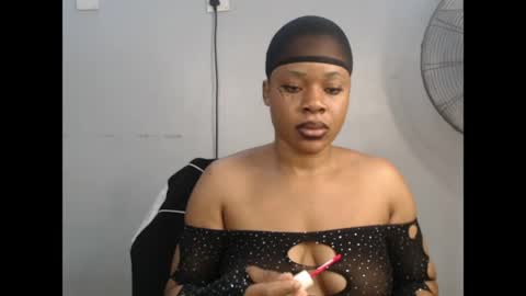 Snapshot of chocox_petitqueen chatting on 07.14.26 ethereal online show from 07.14.26