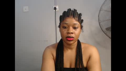 Snapshot of chocox_petitqueen chatting on 07.20.26 ethereal online show from 07.20.26
