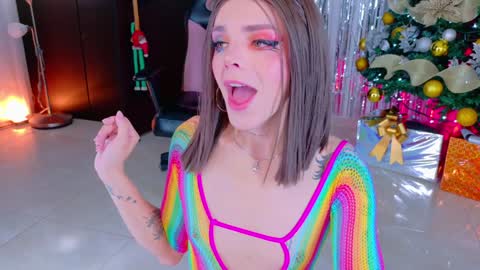 Snapshot of chris_parker01 chatting on 12.23.24 juli Instagram july rv17 - Twitter juli rv17 online show from 12.23.24