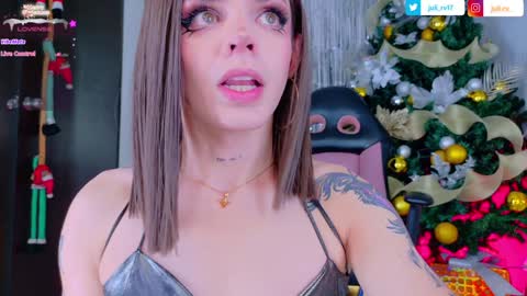 Snapshot of chris_parker01 chatting on 01.03.25 juli Instagram july rv17 - Twitter juli rv17 online show from 01.03.25