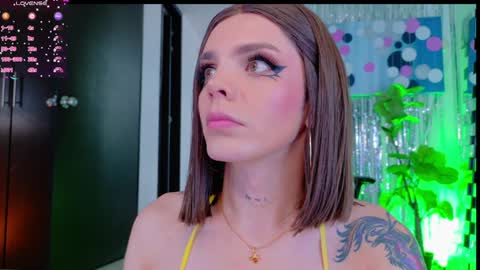 Snapshot of chris_parker01 chatting on 01.25.25 juli Instagram july rv17 - Twitter juli rv17 online show from 01.25.25