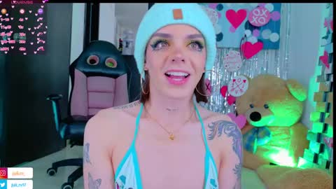 Snapshot of chris_parker01 chatting on 02.19.25 juli Instagram july rv17 - Twitter juli rv17 online show from 02.19.25