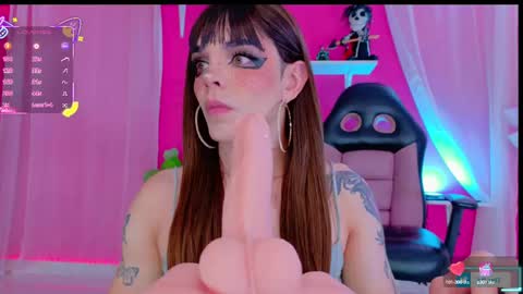 Snapshot of chris_parker01 chatting on 09.10.25 juli Instagram july rv17 - Twitter juli rv17 online show from 09.10.25