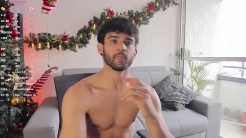 Im Chirs IM MODEL INDEPENDT online show from 12.09.24