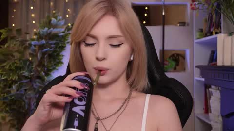 chriss_foxx online show from 02.28.26