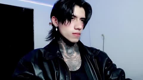 CHRIS  INDEPENT MODEL online show from 02.23.25