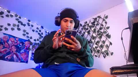 Christian Wang online show from 02.22.25