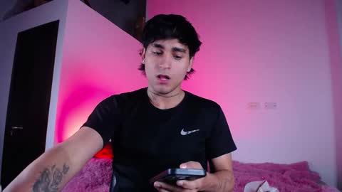 Christian Wang online show from 10.13.25